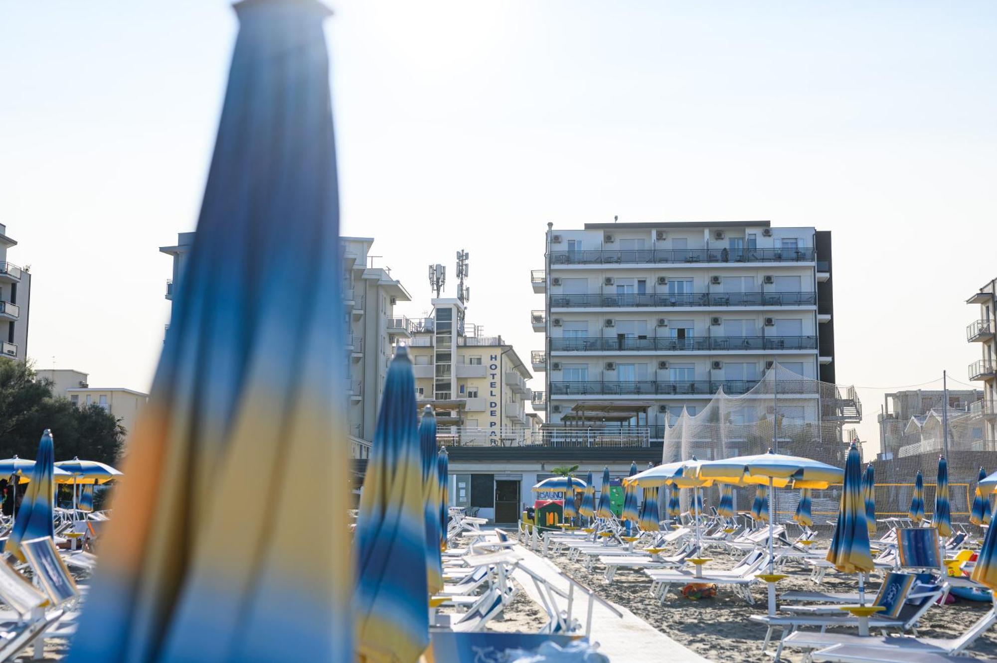 Hotel De Paris Lido Di Savio Exteriör bild